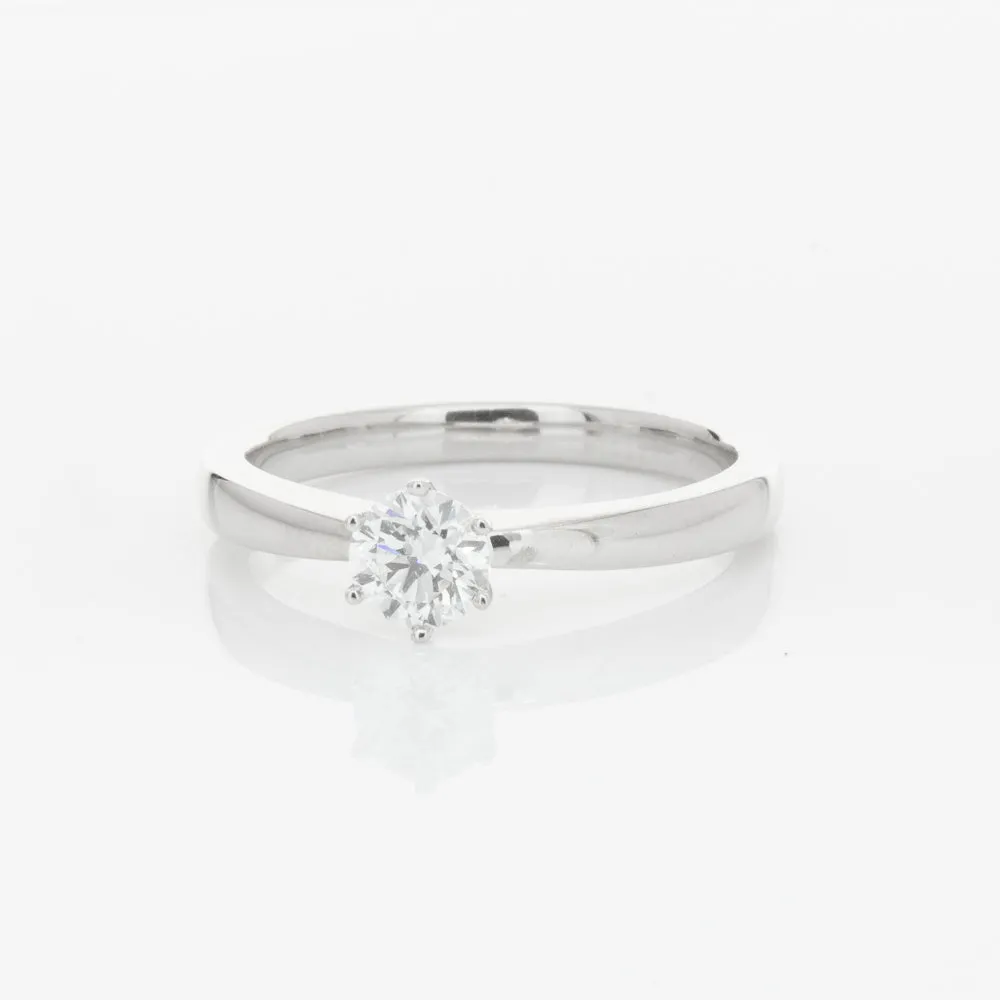 18ct White Gold .31ct Diamond Nova Ring