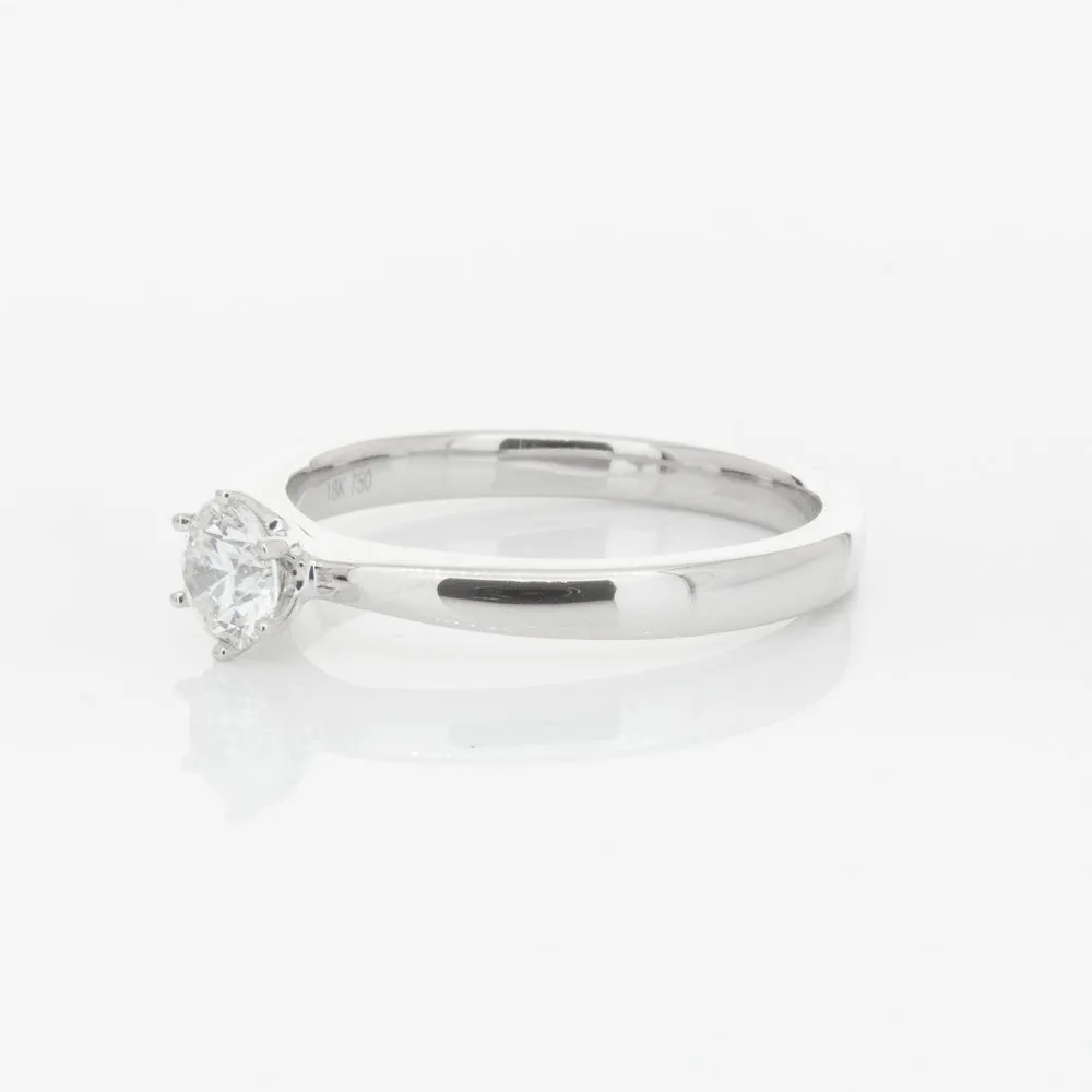 18ct White Gold .31ct Diamond Nova Ring