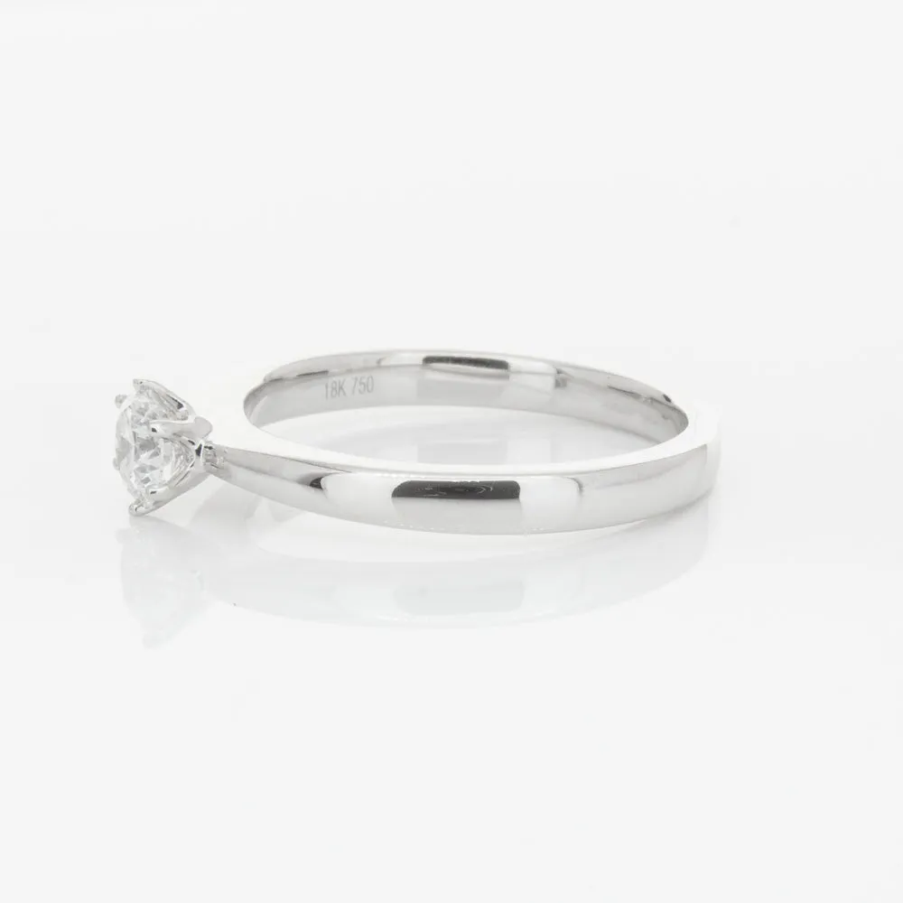 18ct White Gold .31ct Diamond Nova Ring