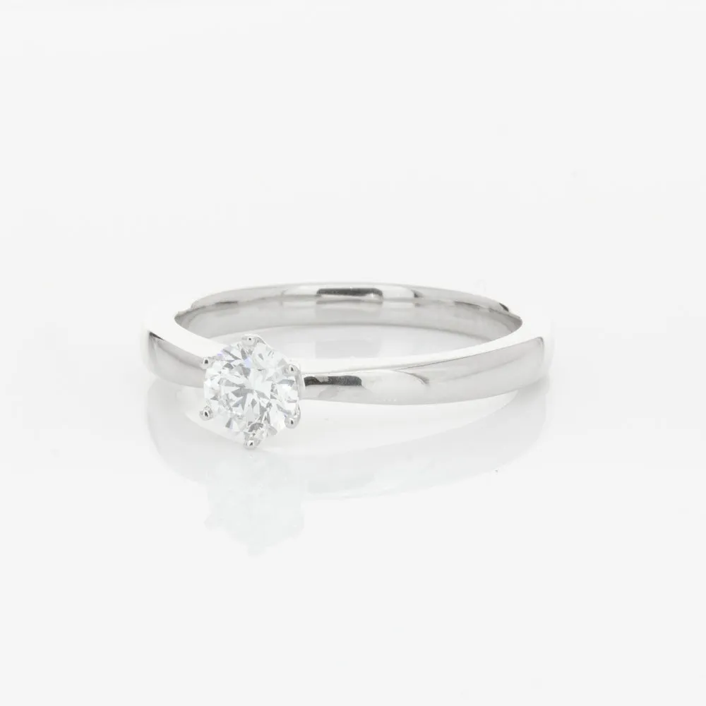 18ct White Gold .31ct Diamond Nova Ring