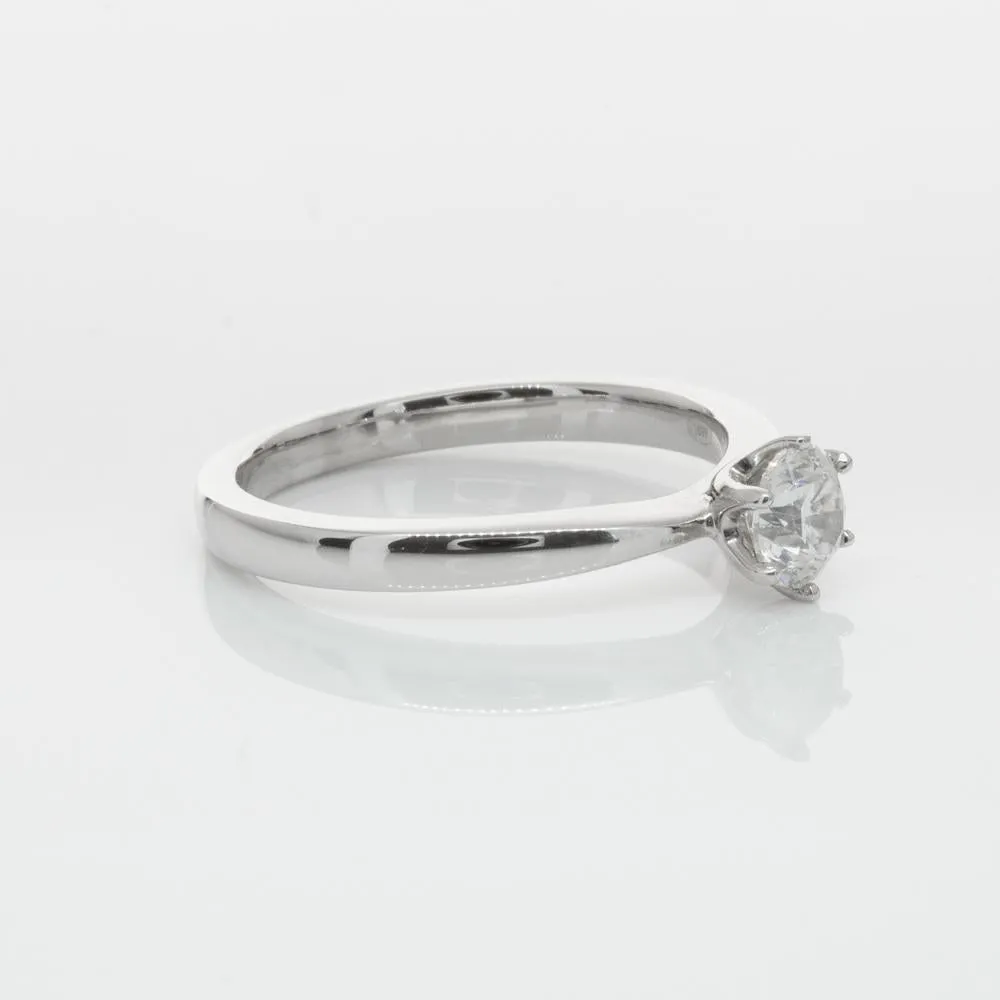 18ct White Gold .40ct Diamond Nova Ring