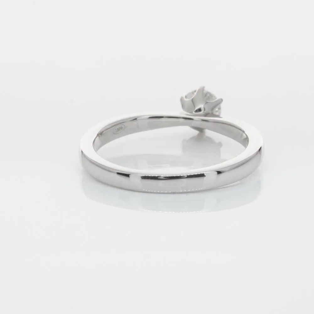 18ct White Gold .40ct Diamond Nova Ring