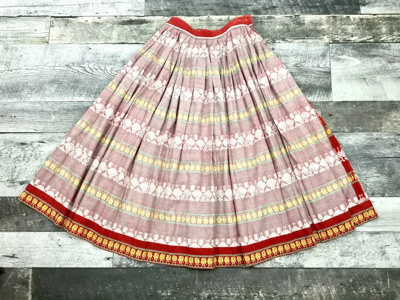 1950s Novelty Red and Yellow Patio Skirt, XS