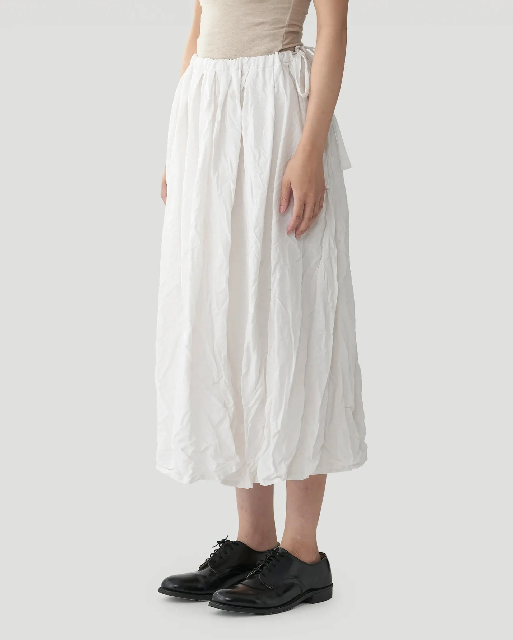 LONG TUCKED SKIRT / IVORY