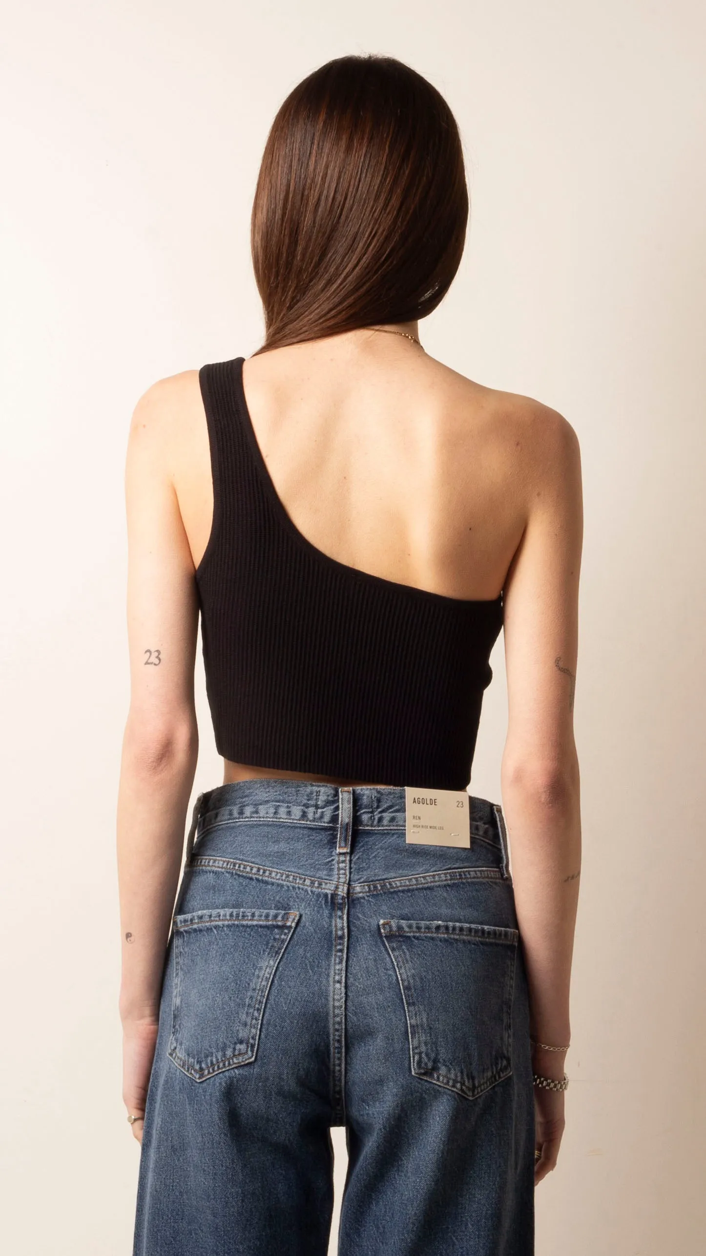 One Shoulder Fitted Crop - Black