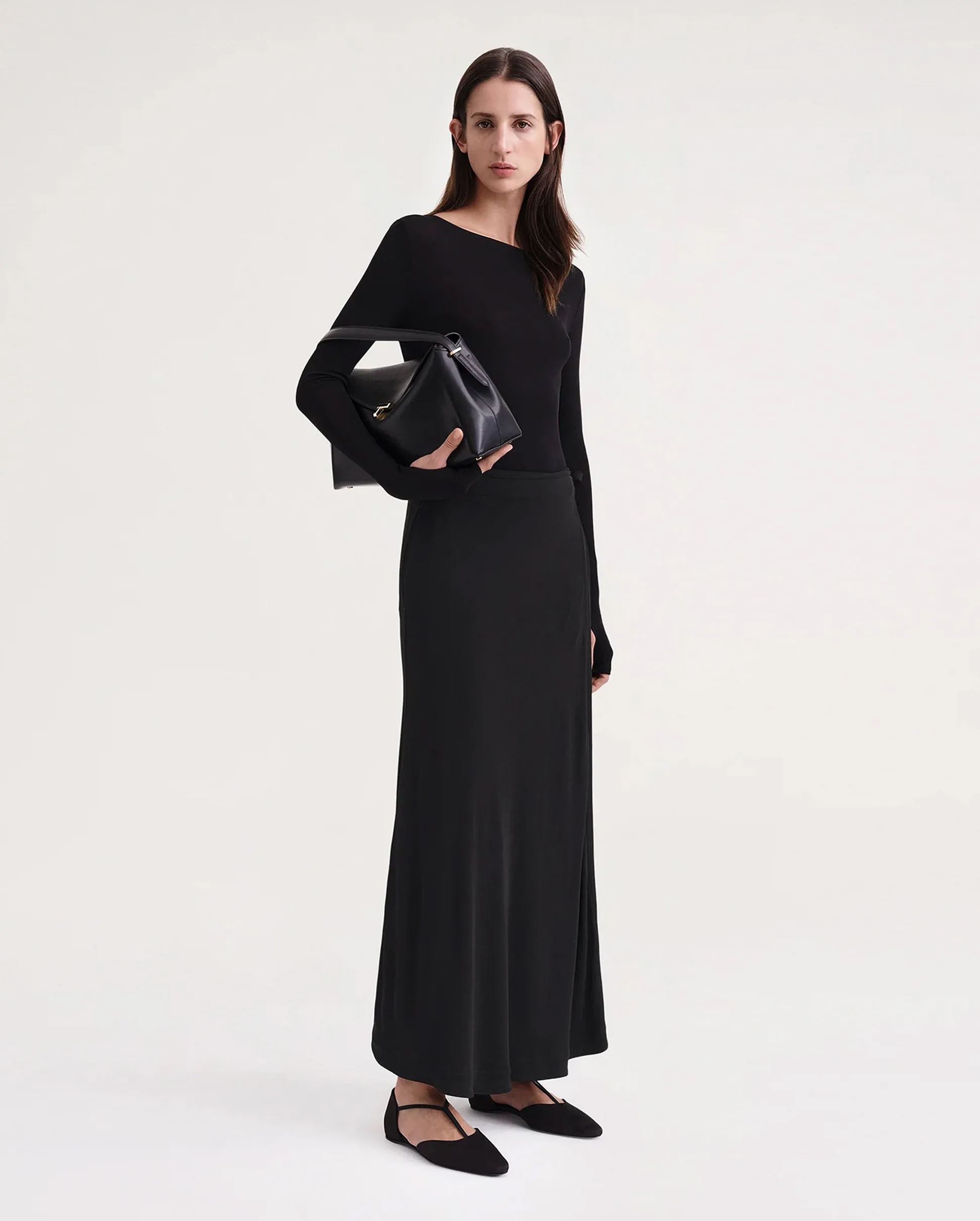 TIE-WAIST WRAP SKIRT / BLACK